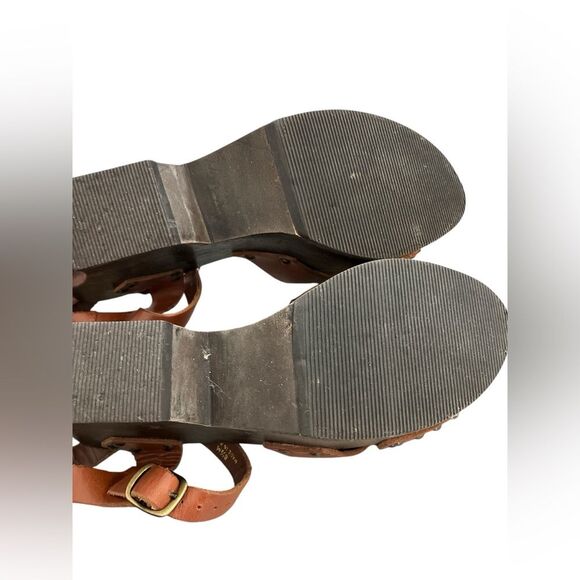 Platform Clogs Size 8.5 - Picture 10 of 10